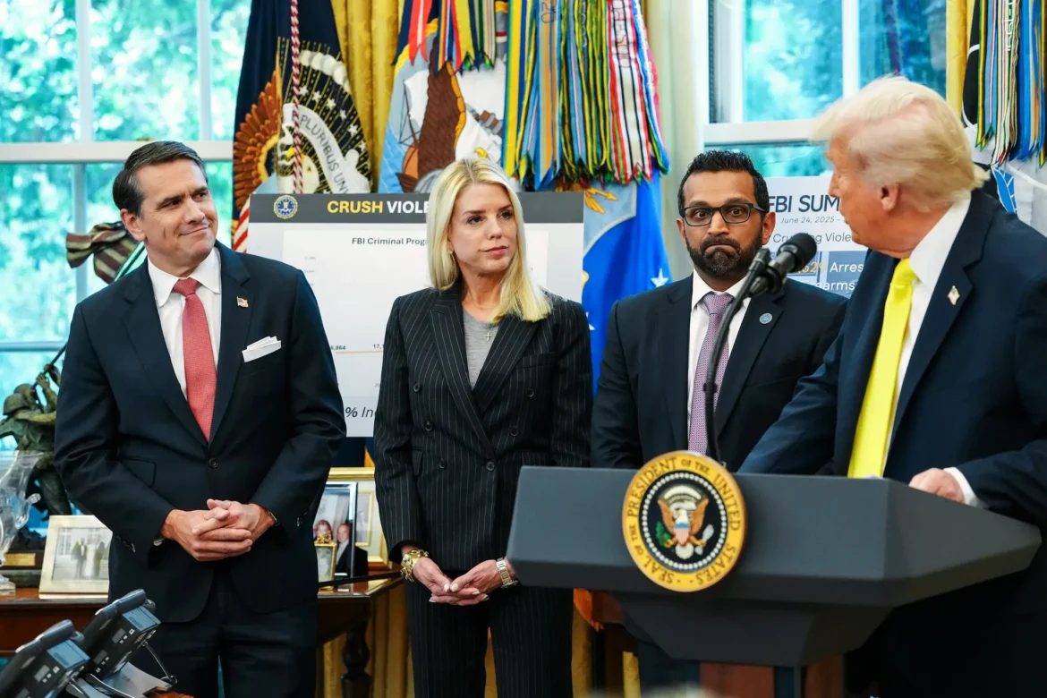 ¿Por qué exige Trump 230 millones de dólares al Departamento de Justicia de los Estados Unidos?