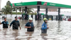 Inundaciones en México dejan al menos 41 muertos: crisis humanitaria tras lluvias torrenciales.