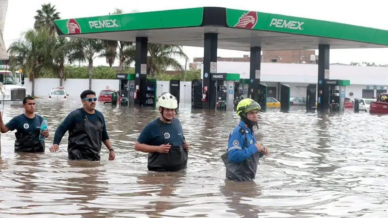 Inundaciones en México dejan al menos 41 muertos: crisis humanitaria tras lluvias torrenciales.
