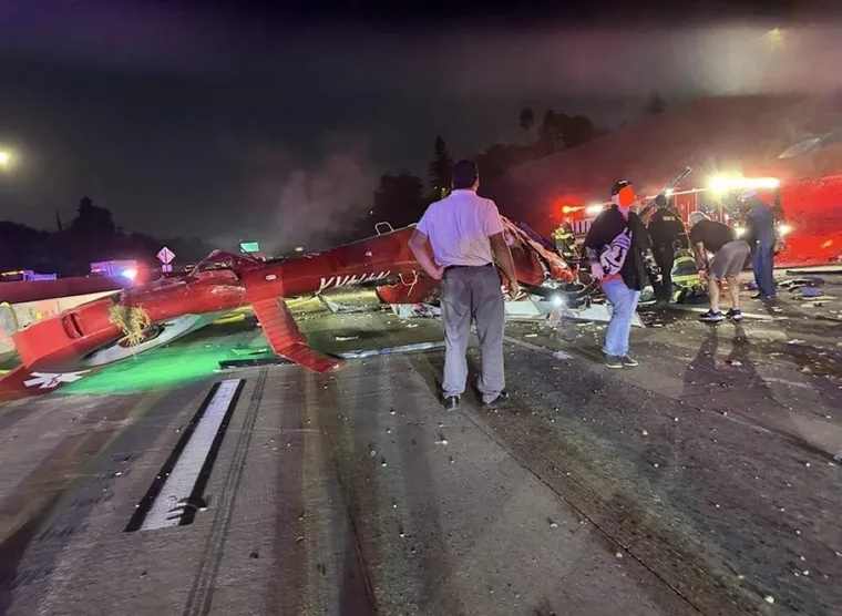Se estrelló un helicóptero médico en California: 3 heridos graves