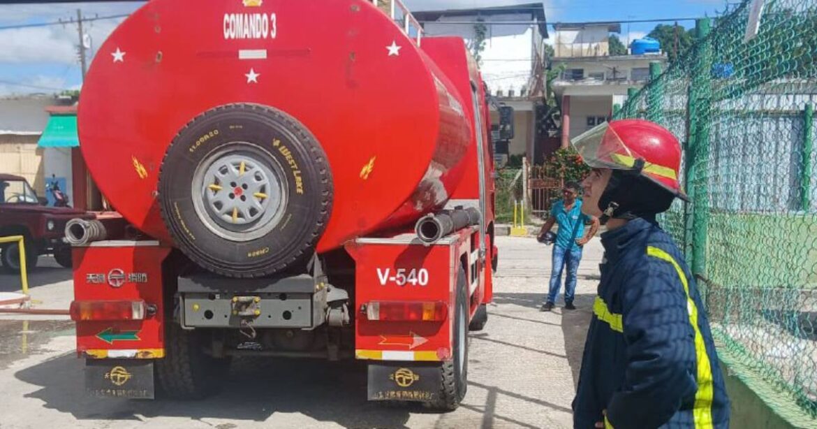 Se desató incendio en el servicentro El Capiro de Santa Clara