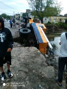 Accidente en Holguín por mal estado del puente de Pueblo Nuevo genera alarma entre vecinos