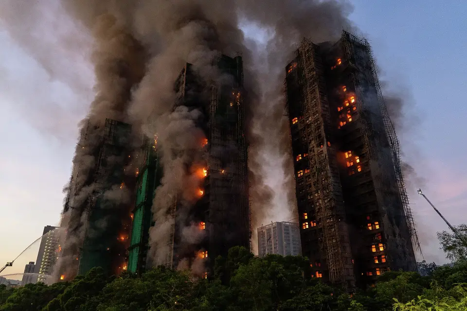 https://www.diariopanorama.com/noticia/535877/tragedia-hong-kong-voraz-incendio-edificio-deja-al-menos-cuatro-muertos-multiples-heridos