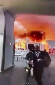 Incendio en la COP30: Evacuación de Emergencia en la Zona Azul de Belém, Brasil