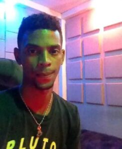 Joven denuncia asalto y robo de su moto en la entrada del Salao, Santiago de Cuba