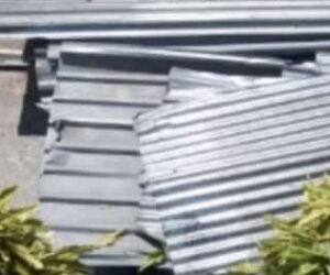 Decomisan 35 cilindros de gas y 40 tejas de zinc en nuevo operativo policial en La Ceiba 