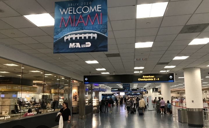 Médicos de Miami piden limitar los viajes a Cuba ante brote epidémico.