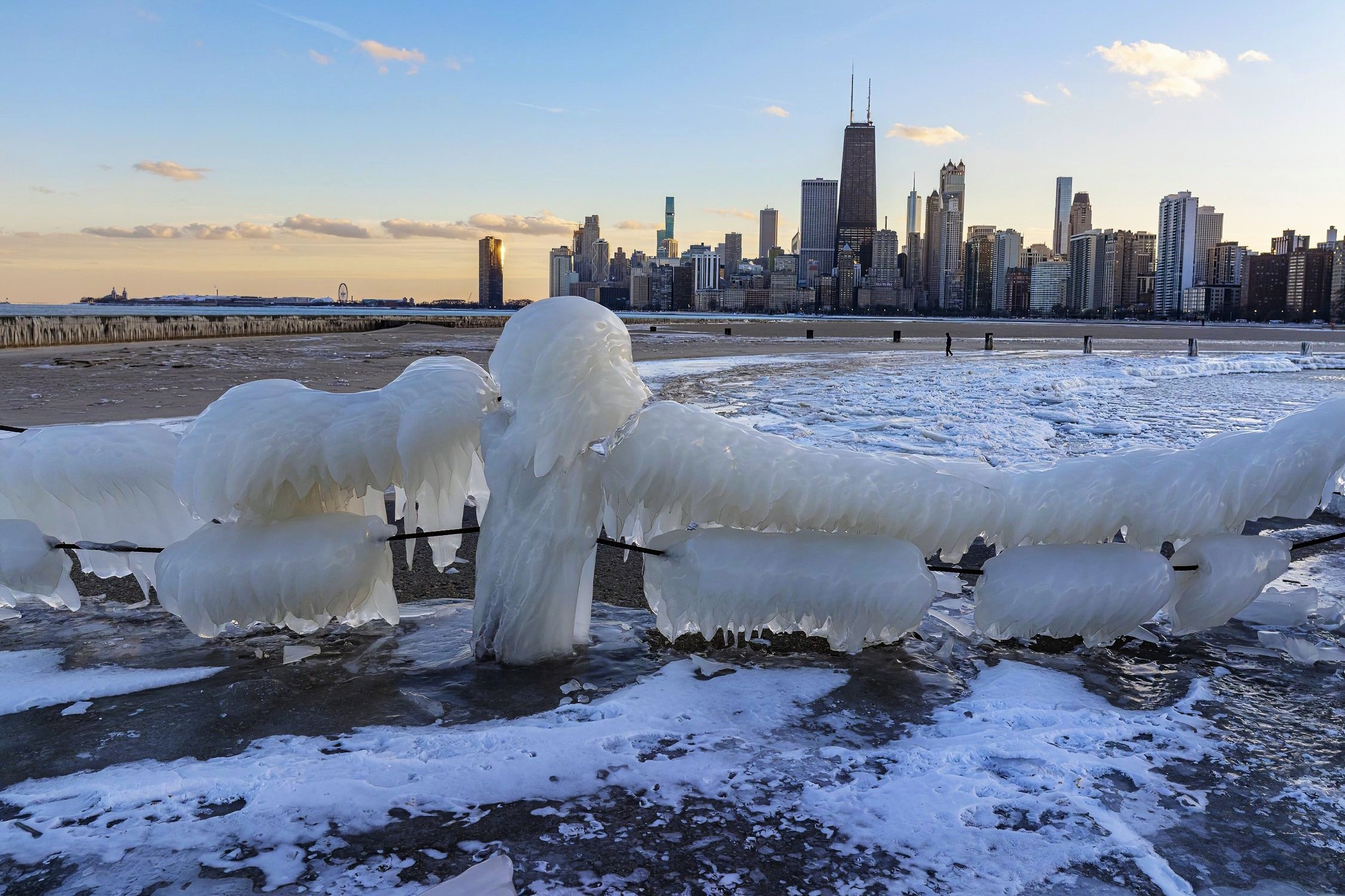 Tormenta Invernal Fern paraliza a más de 15 estados en EE.UU.: 8,000 vuelos cancelados y millones afectados.