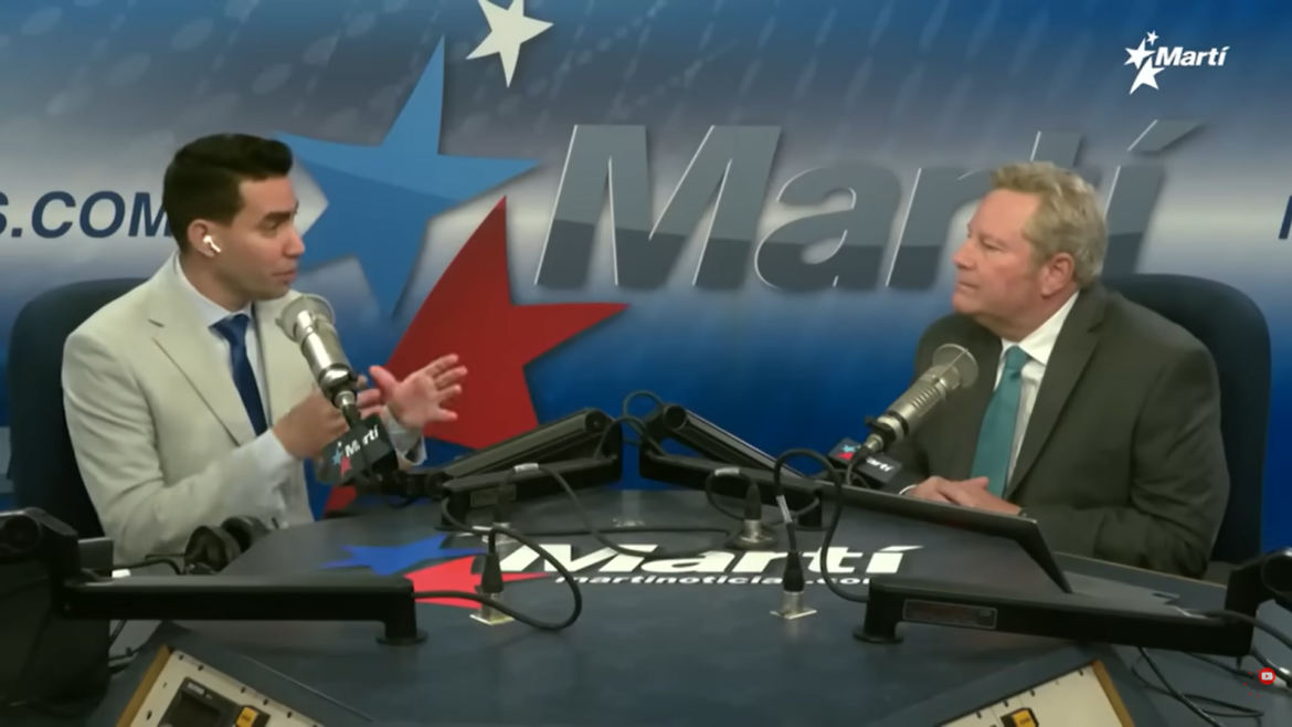 ¿Existen negociaciones entre EE.UU. y Cuba? El embajador Mike Hammer analiza inmigración y tensiones bilaterales