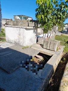 Profanan tumba familiar en el cementerio de Santa Clara