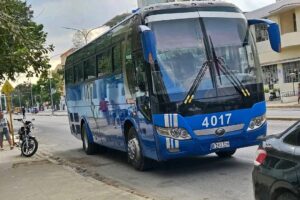 Tragedia en El Vedado: joven muere tras caer de su bicimoto y ser arrollada por un ómnibus