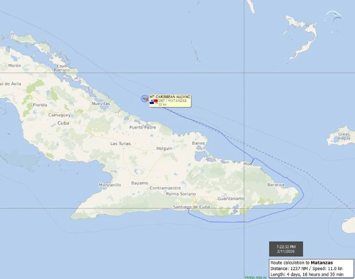 El Caribbean Alliance salió de Moa sin carga y pone rumbo a Matanzas: otro barco que no trae alivio