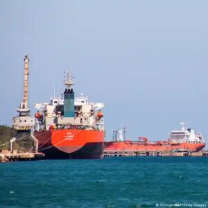 Autorizan a compañías de EE.UU. a revender combustible venezolano con destino a Cuba