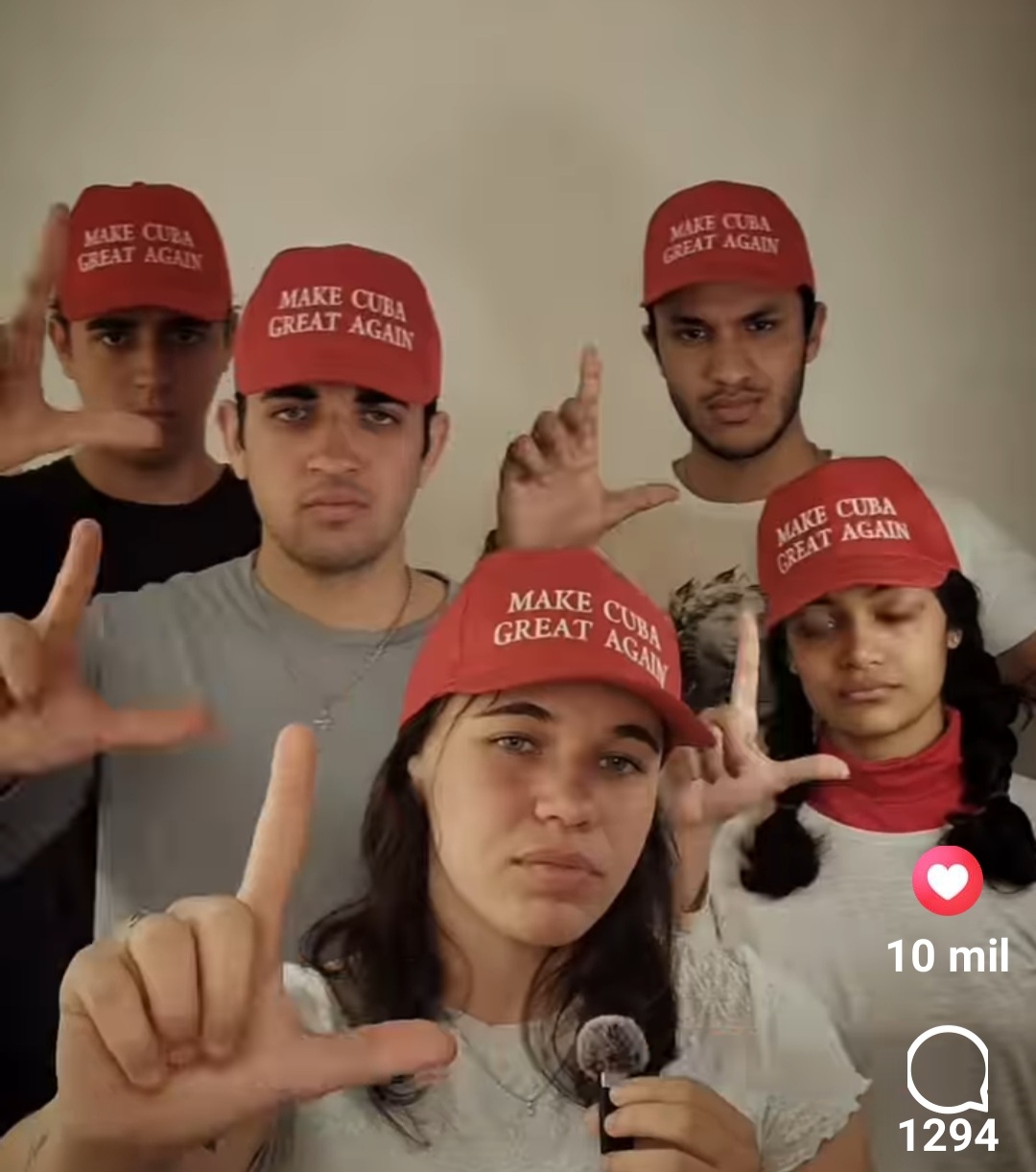 Jóvenes activistas cubanos lanzan campaña #TodosSomosEl4tic/ Facebook: Fuera de la Caja Cuba