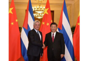 China se declara dispuesta a ayudar a Cuba ante la escasez de combustible, dice Ministerio de Exteriores