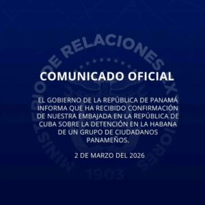 Cuba detiene a 10 panameños acusados de colgar carteles "subversivos" y Panamá exige garantías procesales