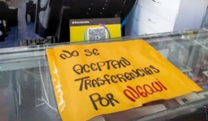 El fracaso de la bancarización en Cuba: comerciantes prefieren no vender antes que aceptar una transferencia
