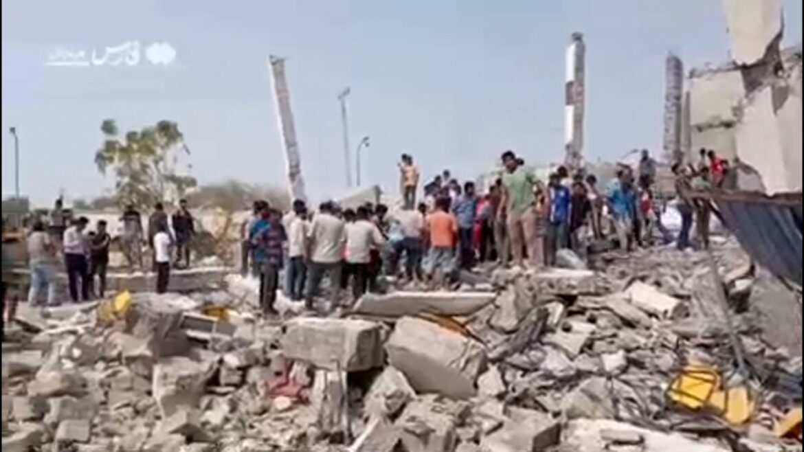 Ataque conjunto de EE. UU. e Israel golpea escuela de niñas en Irán y deja mas de 100 niños muertos. 