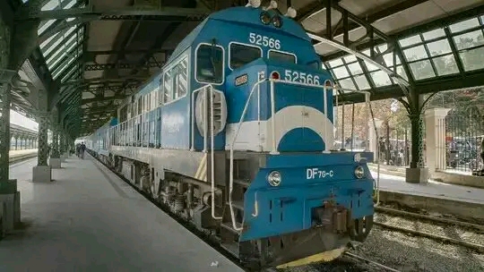 Modificaciones en horarios de trenes y cambios en la venta de boletos por Semana Santa