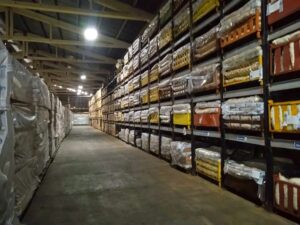 Filtran imágenes de un almacén de GAESA repleto de colchones y productos de higiene en medio de la escasez que asfixia a los cubanos