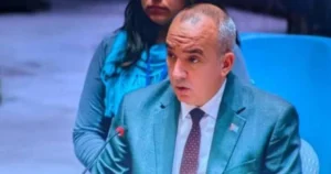 Embajador cubano denuncia en la ONU "asedio marítimo" de EE.UU. mientras la isla se hunde en apagones y escasez