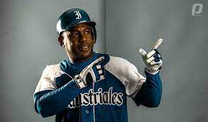 Carlos Tabares se recupera en Miami tras cirugía por tumor maligno en el riñón