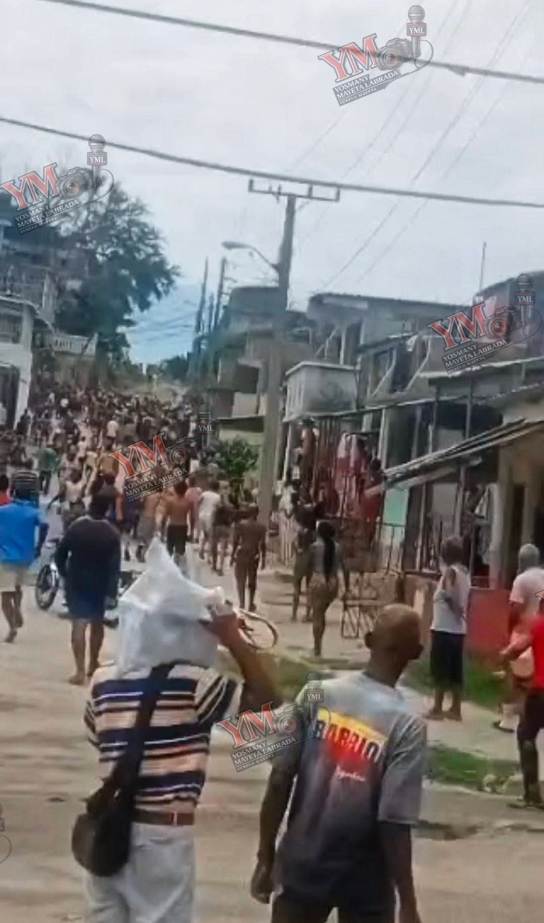 Vecinos capturan y golpean a presunto ladrón en el reparto Veguita de Galo, Santiago de Cuba