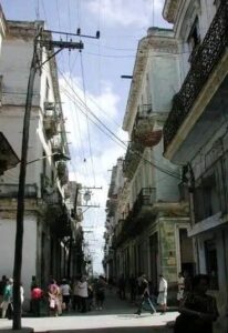 Vecinos denuncian 26 días sin agua en Jesús María, La Habana