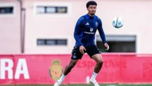 Nacido en Alemania, el hijo del pelotero cubano García Solano es convocado por la selección de fútbol de Honduras