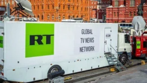 La maquinaria de la desinformación rusa en Latinoamérica: 1.000 influencers entrenados, Cuba en el punto de mira