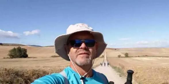 Pedí por Cuba en cada paso": la travesía espiritual de un cubano por el Camino de Santiago