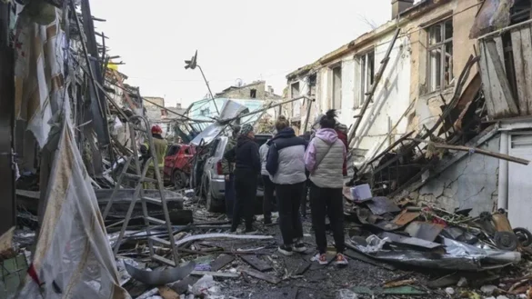 Ataque masivo con drones de Ucrania: un muerto en la región de Moscú y más de 300 drones derribados